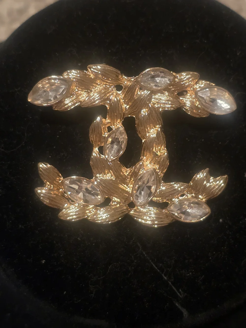 18kgp Chanel Gold-Tone Crystal CC Logo Brooch - Women Jewelry